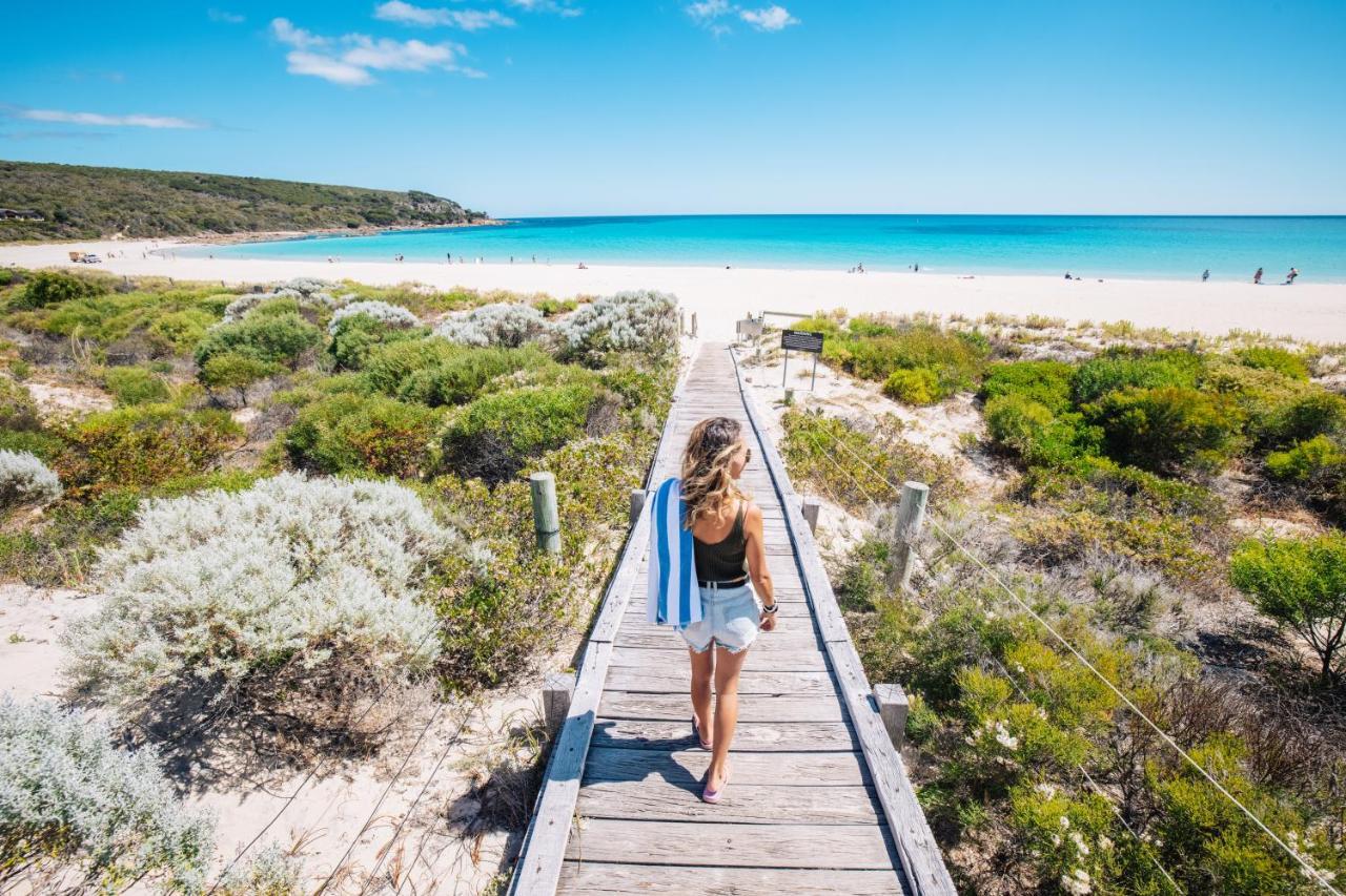 Pullman Bunker Bay Resort Margaret River Dunsborough Exterior photo A boardwalk at Cable Beach